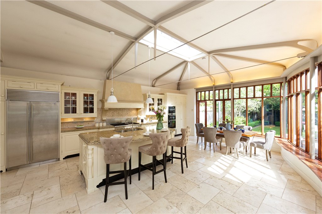 Kitchen/Breakfast Ro
